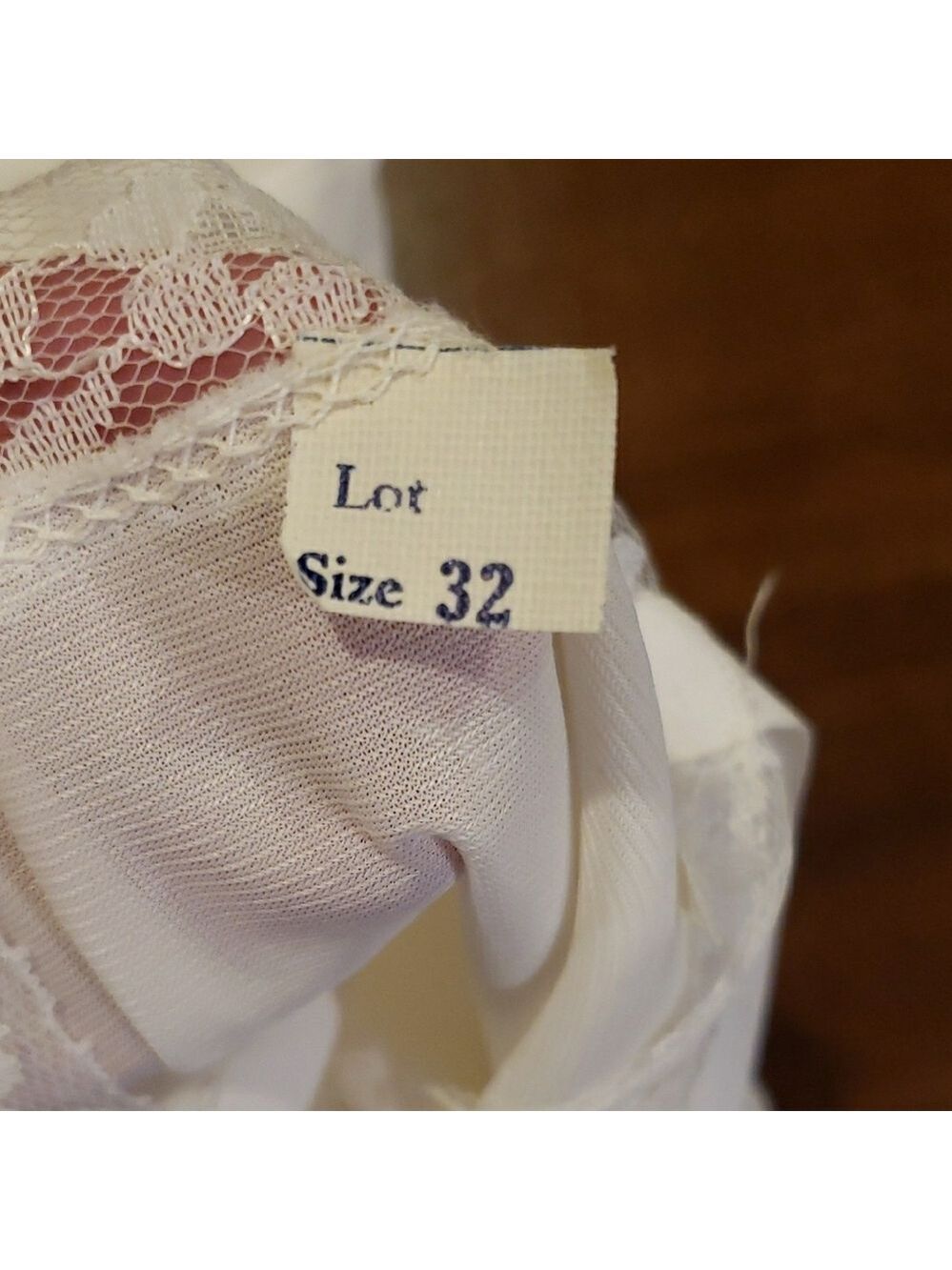 Elegant Vintage Cream/White Lace Slip - Picture 13 of 13